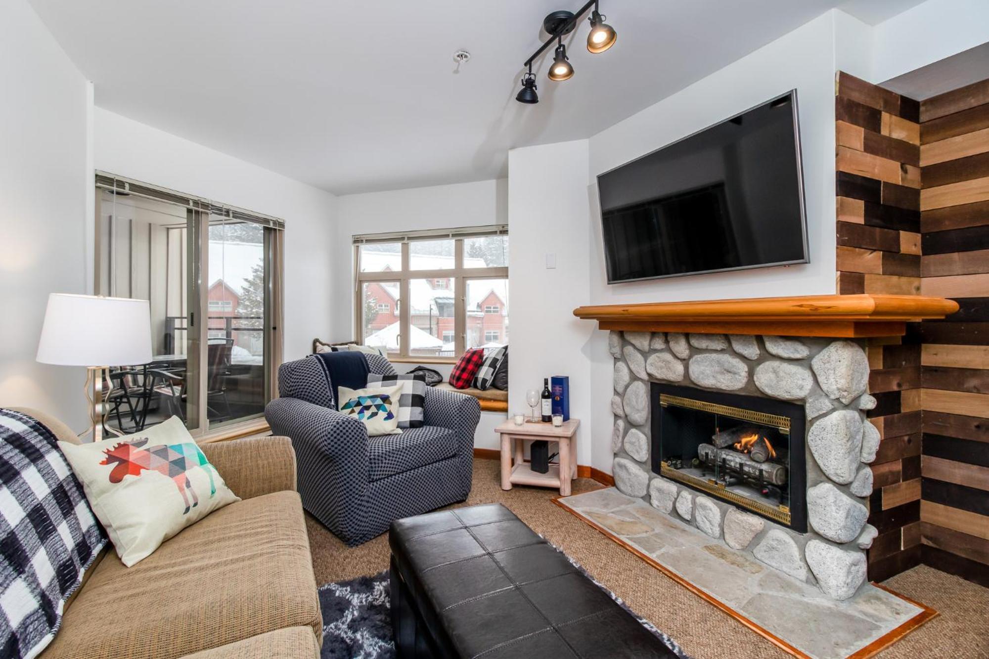 Апартаменти Creekside Slopeside 1Br With Pool, Hot Tub, Bbq Вістлер Екстер'єр фото